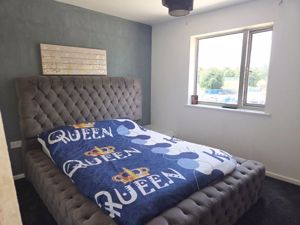 Photo 5- click for photo gallery